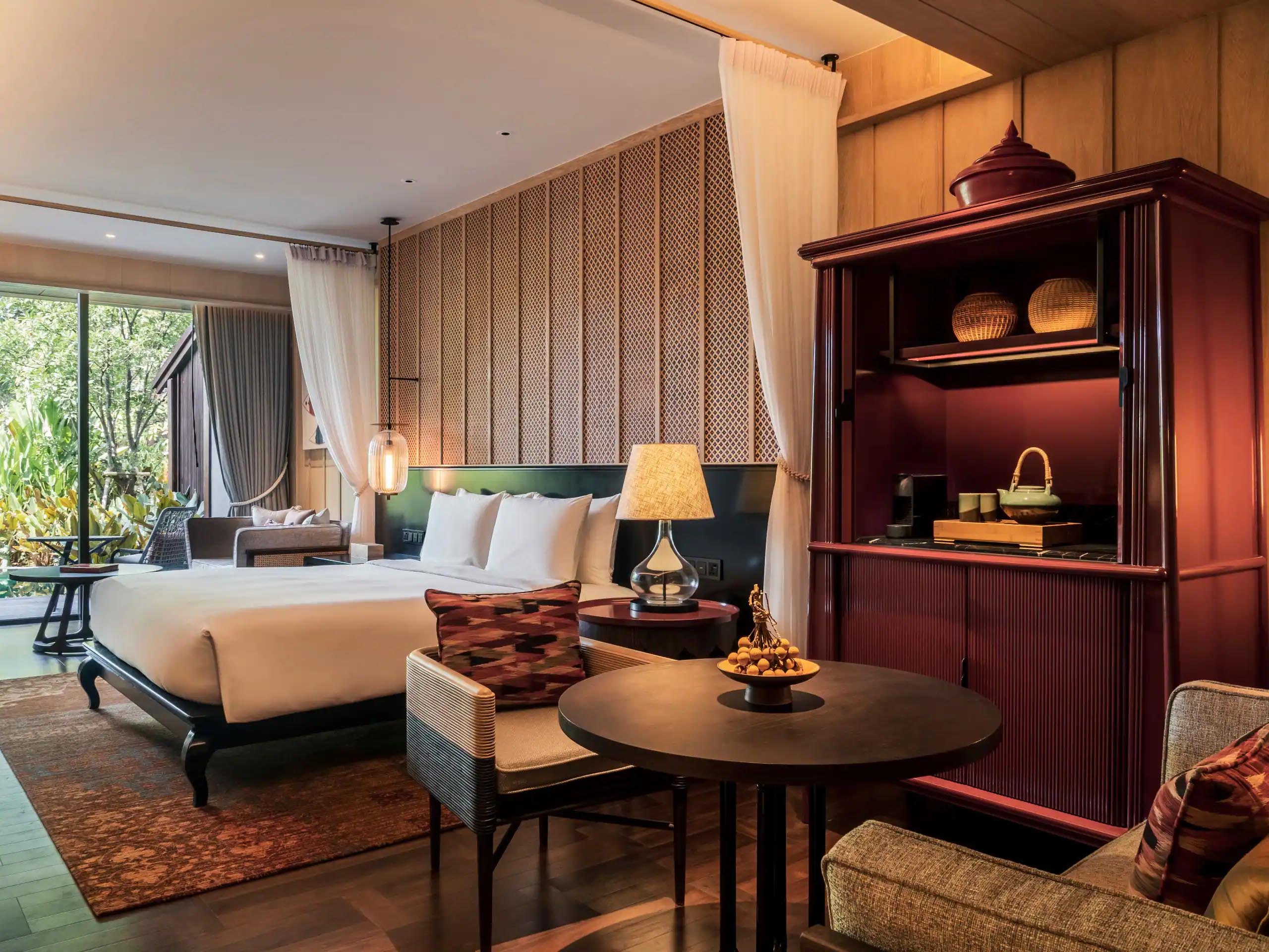 芭提雅安达仕酒店外观图